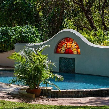 The Courtney Lodge Victoria Falls Exterior foto