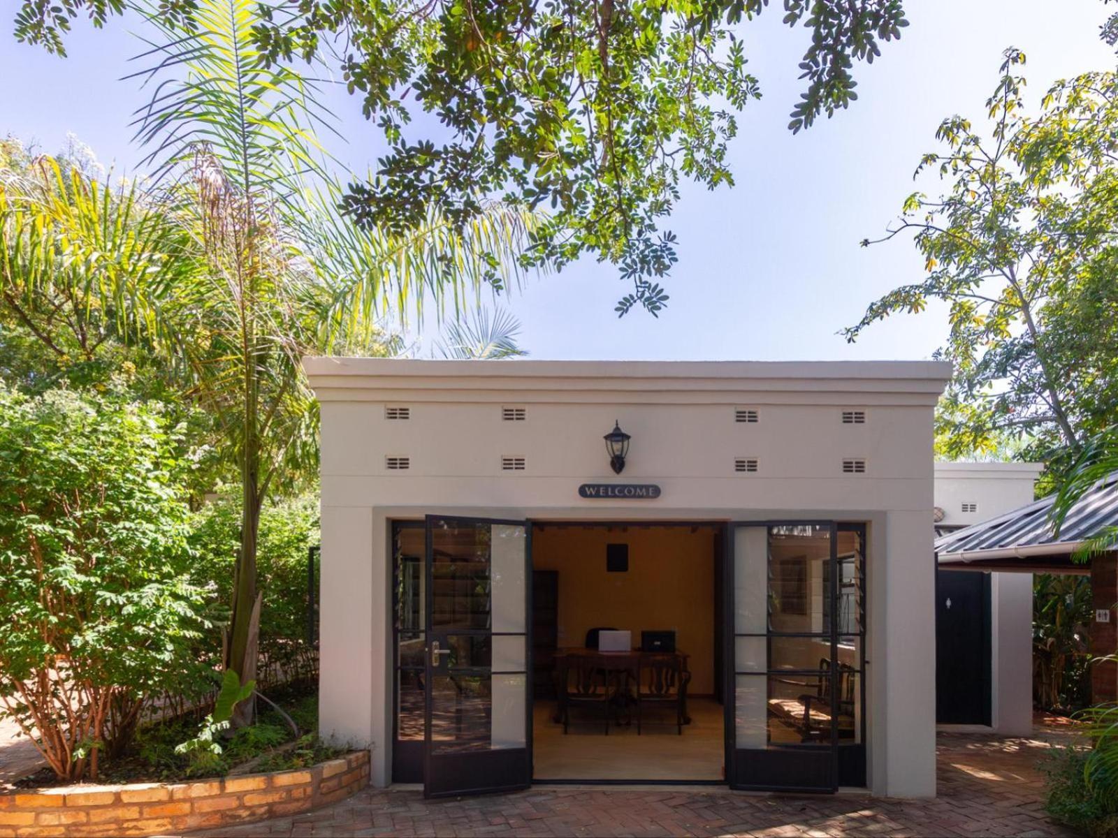 The Courtney Lodge Victoria Falls Exterior foto