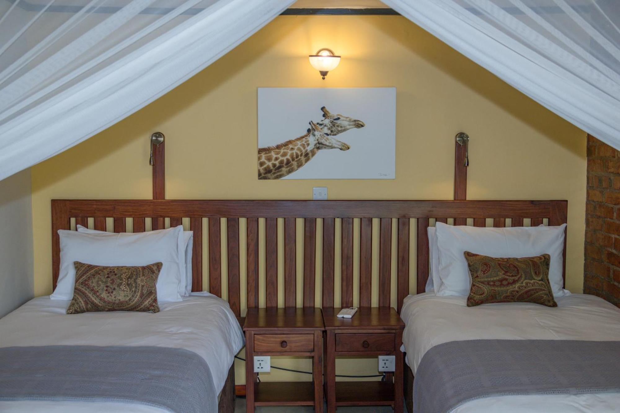 The Courtney Lodge Victoria Falls Exterior foto
